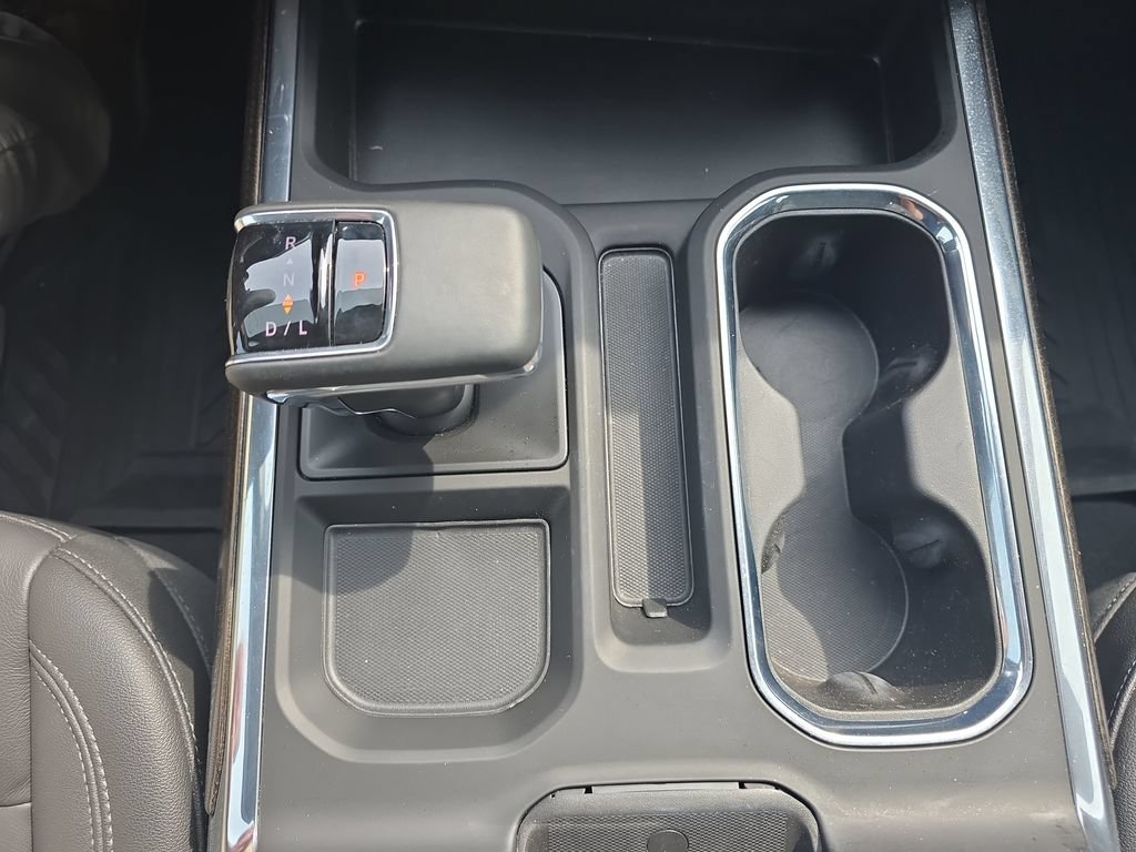 Used 2025 Chevrolet Silverado 1500 LT Trail Boss w/ Convenience Package II AWD/4WD image 36