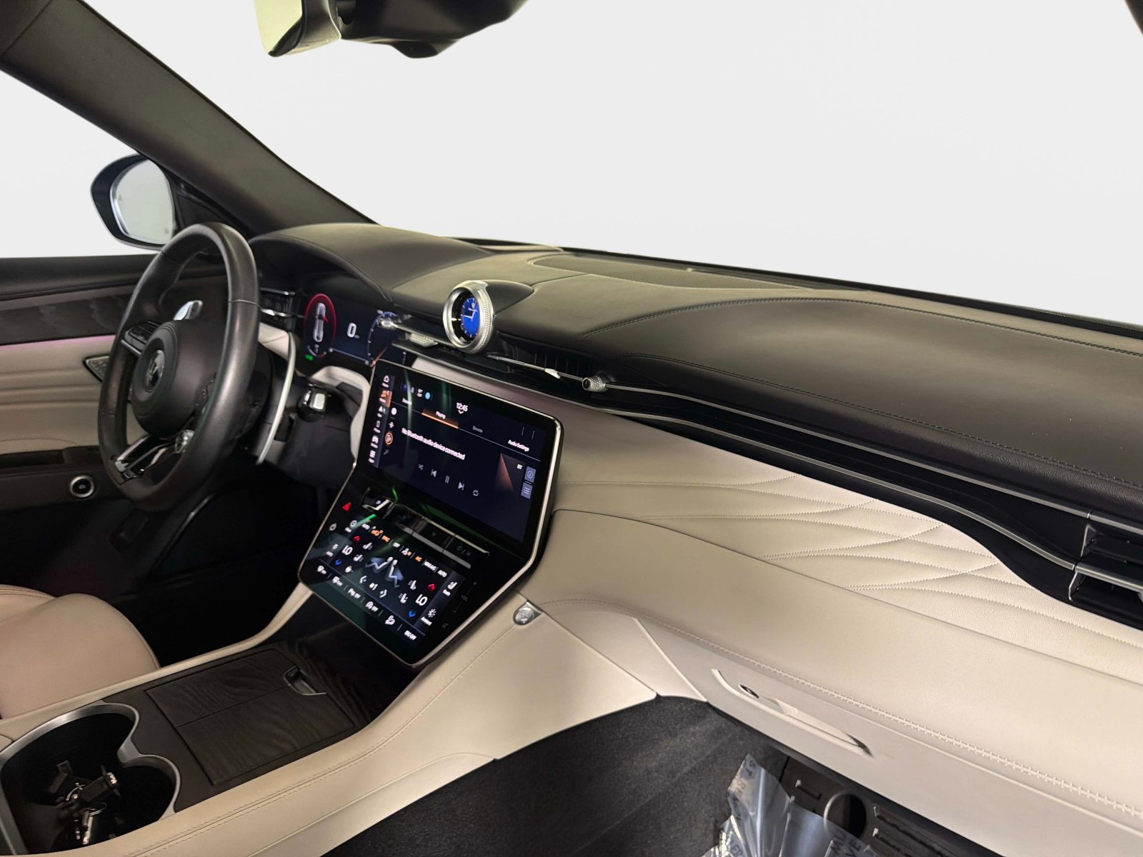 Used 2023 Maserati Grecale Modena image 27