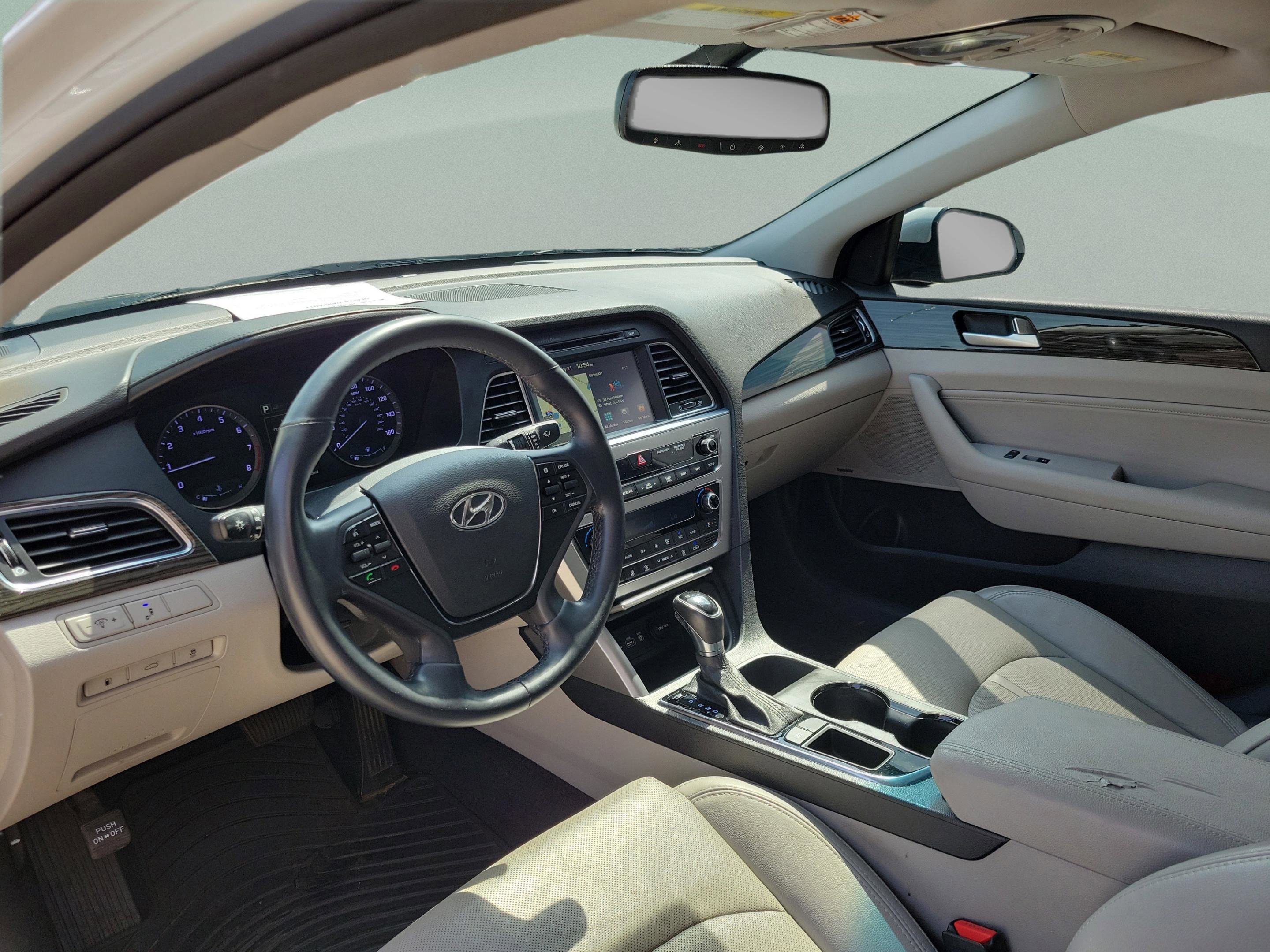 Used 2015 Hyundai Sonata Limited w/ Option Group 05 FWD image 28