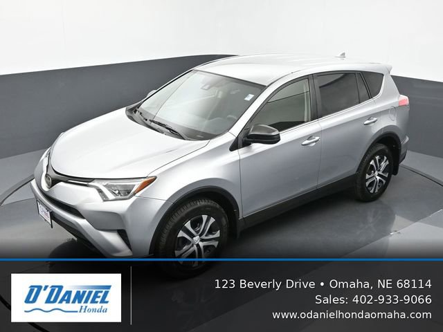 Used 2018 Toyota RAV4 LE w/ All Weather Liner Package AWD/4WD image 16