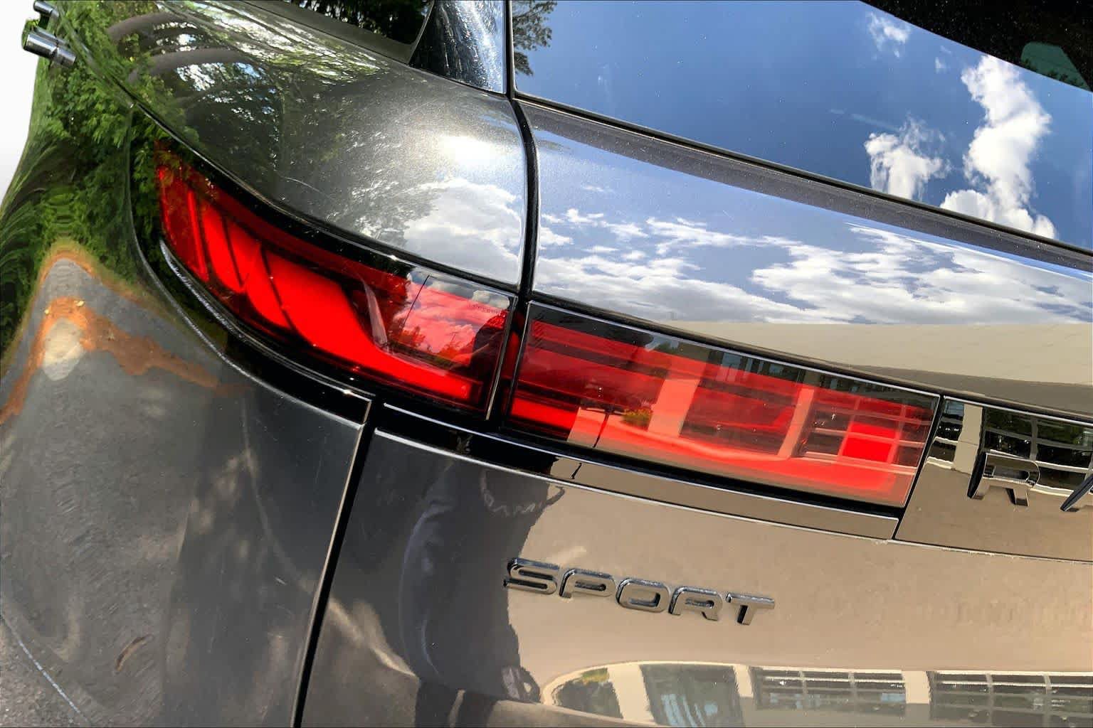 Used 2023 Land Rover Range Rover Sport SE AWD/4WD image 27