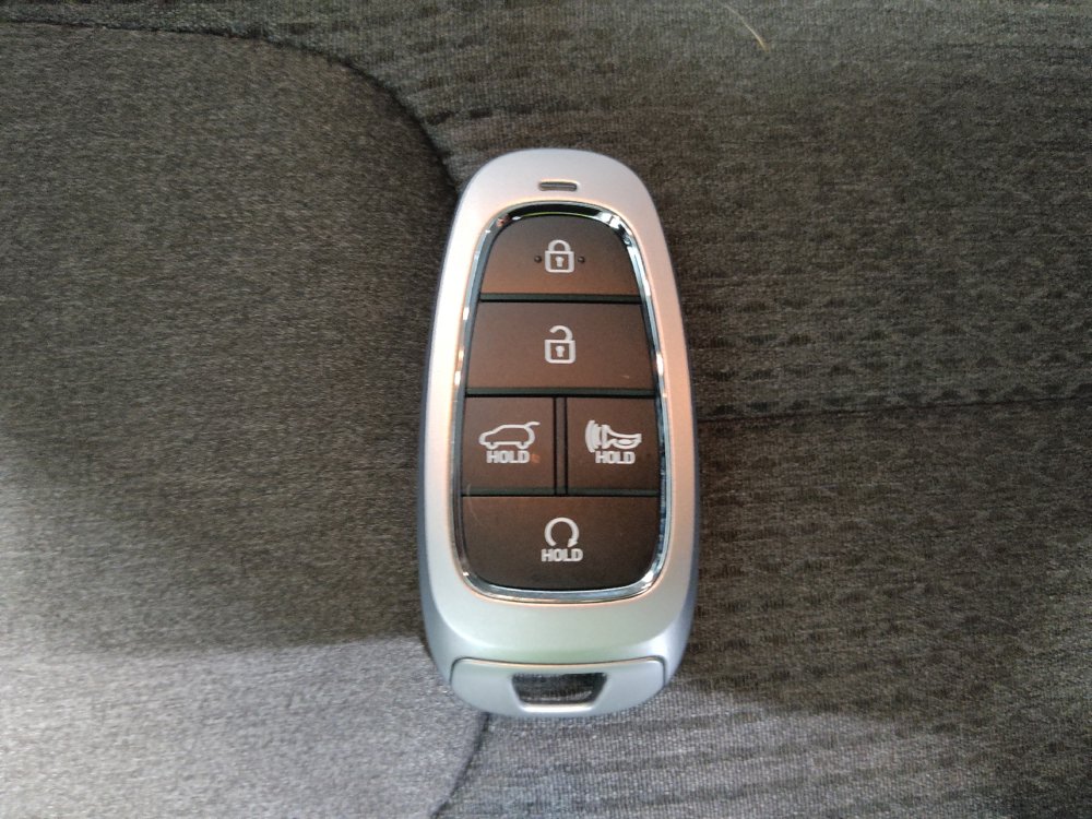 Used 2023 Hyundai Santa Fe SEL AWD/4WD image 32