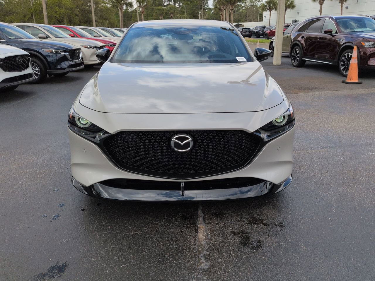 New 2026 MAZDA MAZDA3 Hatchback w/Premium Plus Pkg AWD/4WD image 9