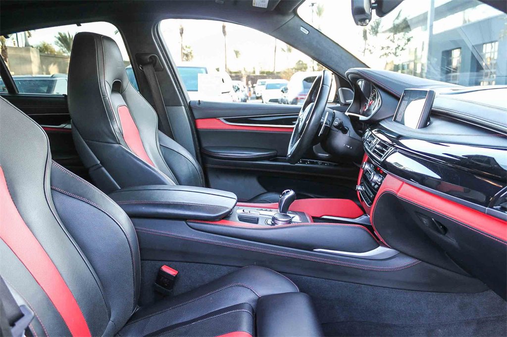 Used 2018 BMW X6 M image 21