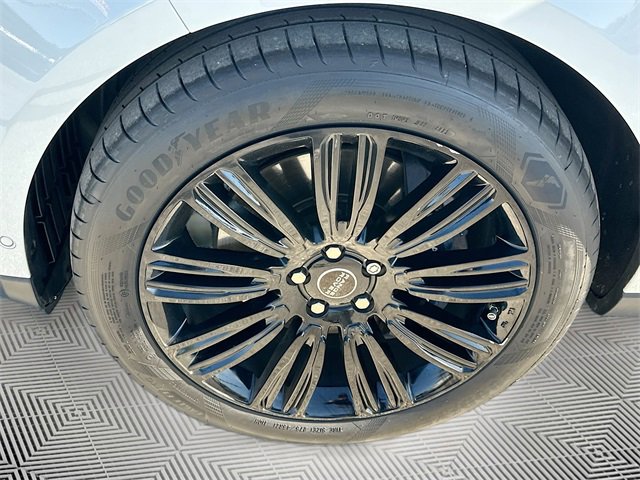 Used 2019 Land Rover Range Rover HSE image 33