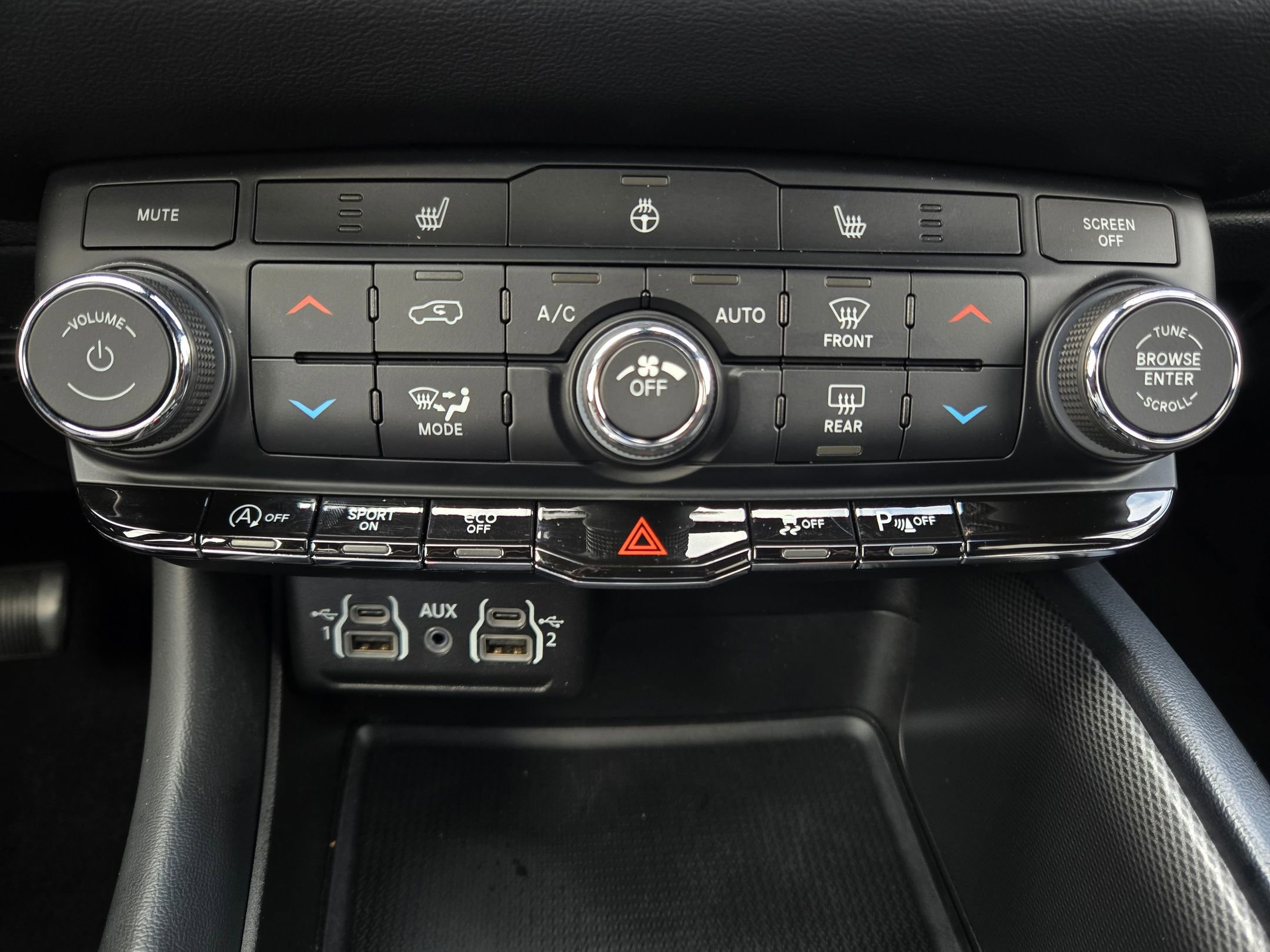 Used 2023 Dodge Durango GT image 29