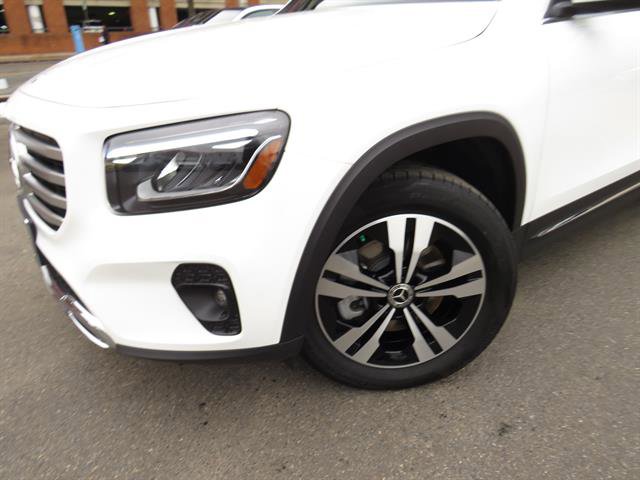 Used 2025 Mercedes-Benz GLB 250 4MATIC image 21