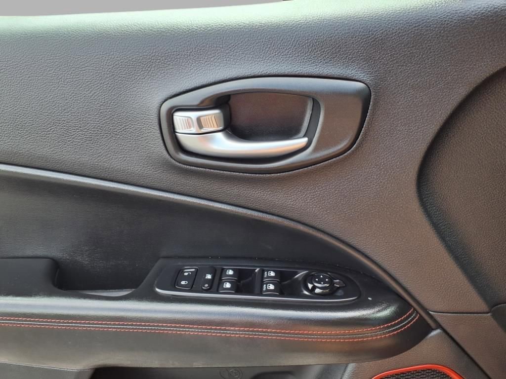 Used 2020 Jeep Compass Trailhawk image 17
