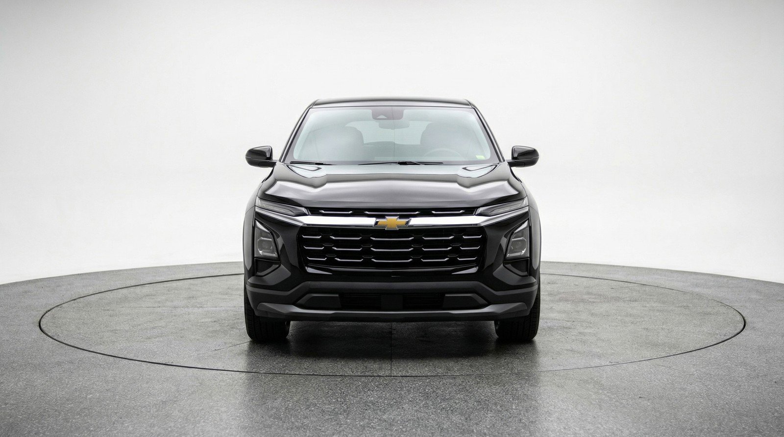 Used 2025 Chevrolet Equinox LT FWD image 2