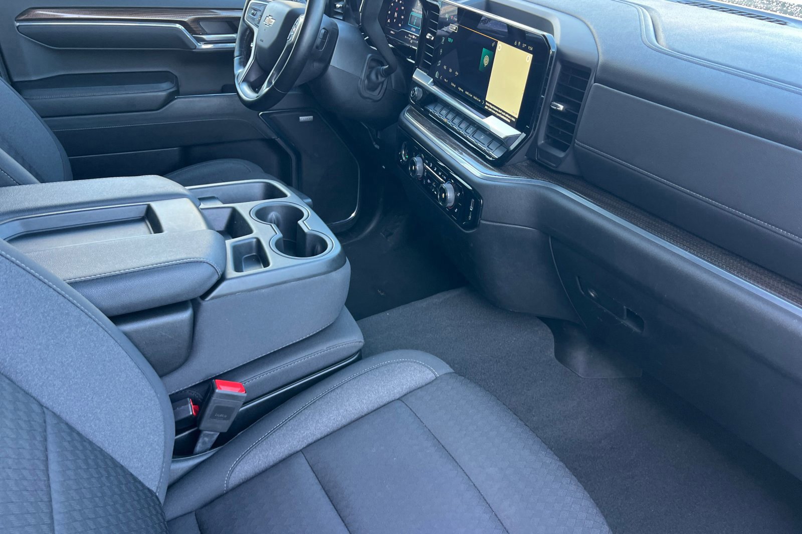 Used 2024 Chevrolet Silverado 1500 LT w/ Protection Package image 15