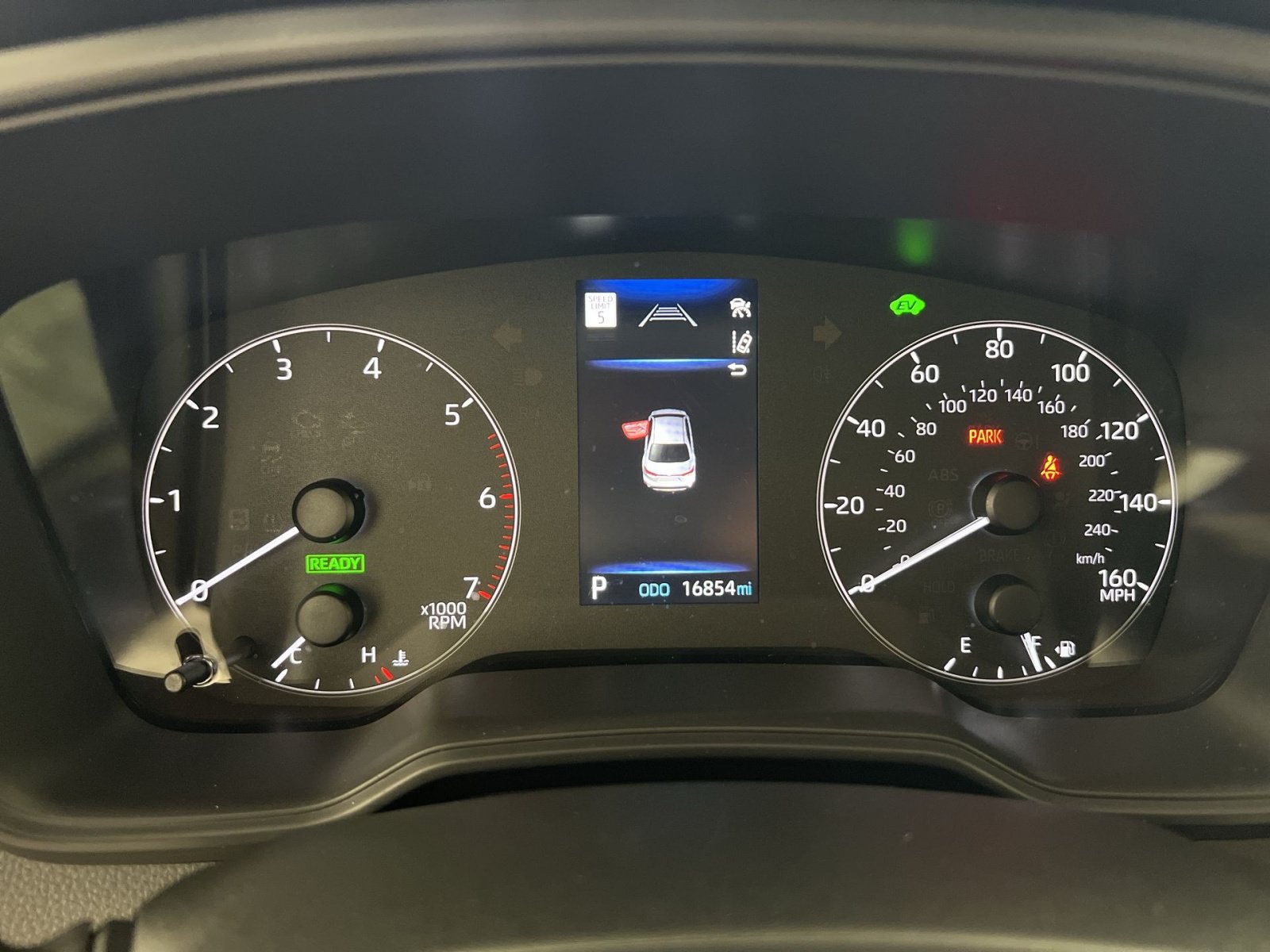 Used 2025 Toyota Corolla LE AWD/4WD image 18