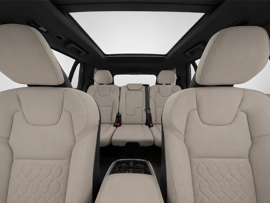 Used 2026 Volvo XC90 B6 Plus w/ Protection Package Premier AWD/4WD image 16