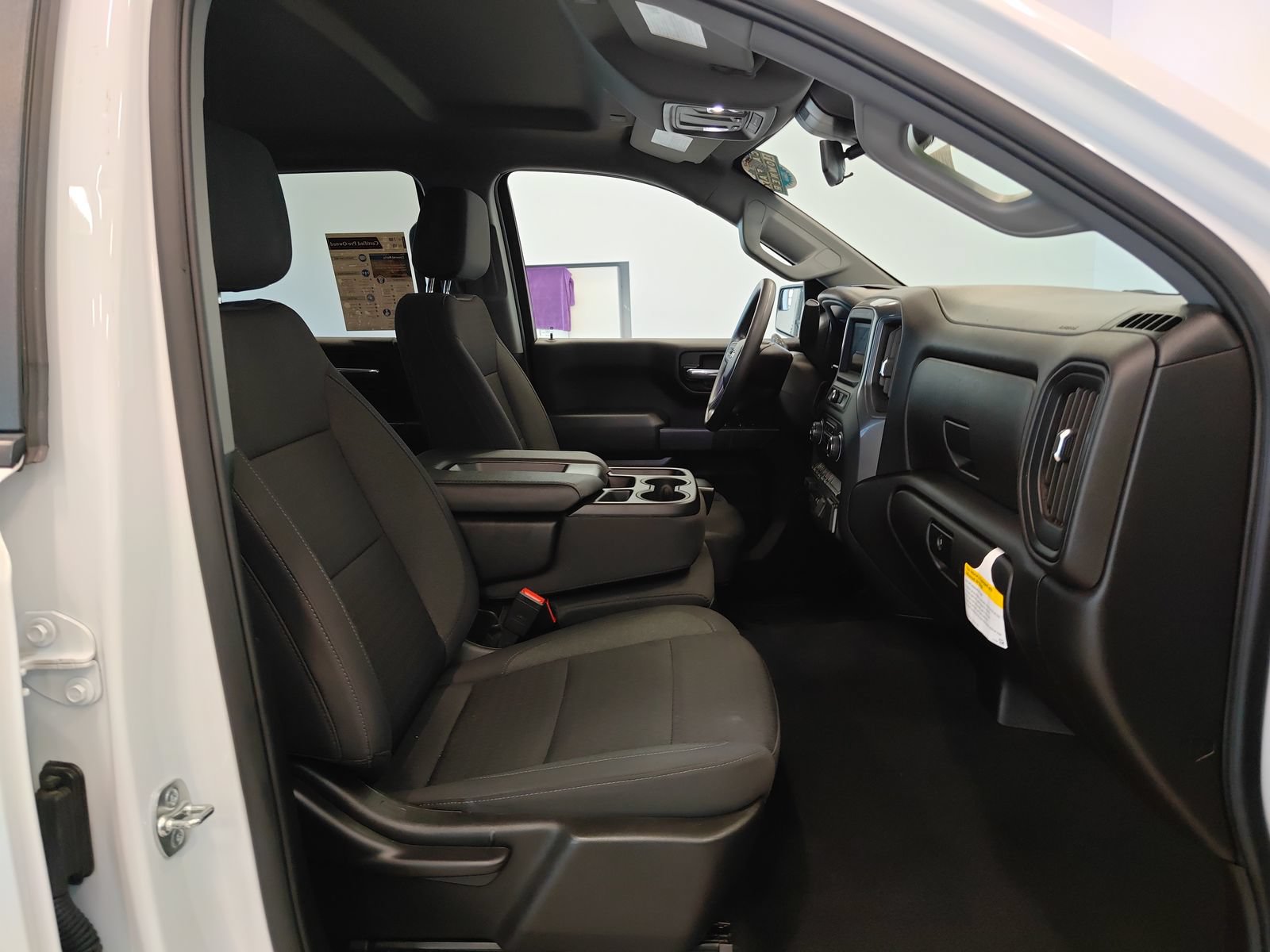 Used 2025 Chevrolet Silverado 1500 Custom AWD/4WD image 15