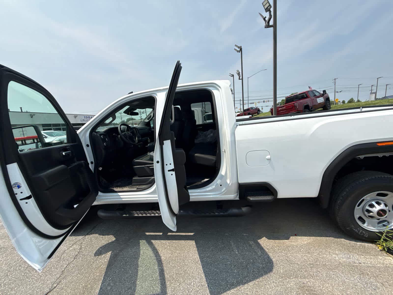 New 2026 GMC Sierra 2500 Pro w/ Convenience Package AWD/4WD image 31