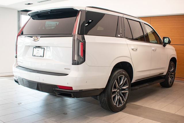 Used 2021 Cadillac Escalade Sport Platinum AWD/4WD image 6