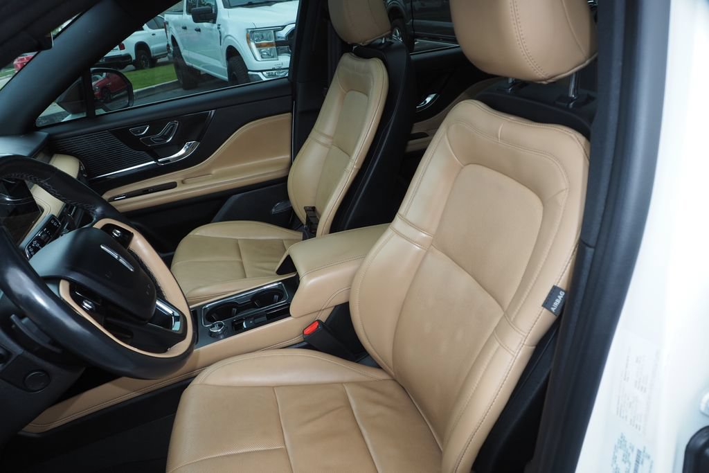 Used 2022 Lincoln Corsair Reserve w/ Equipment Group 201A AWD/4WD image 13