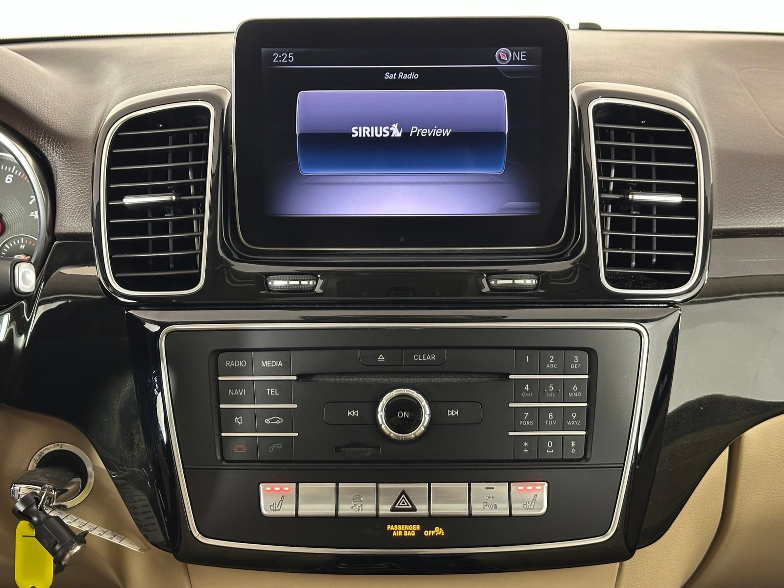 Used 2018 Mercedes-Benz GLE 350 w/ Premium 1 Package image 16