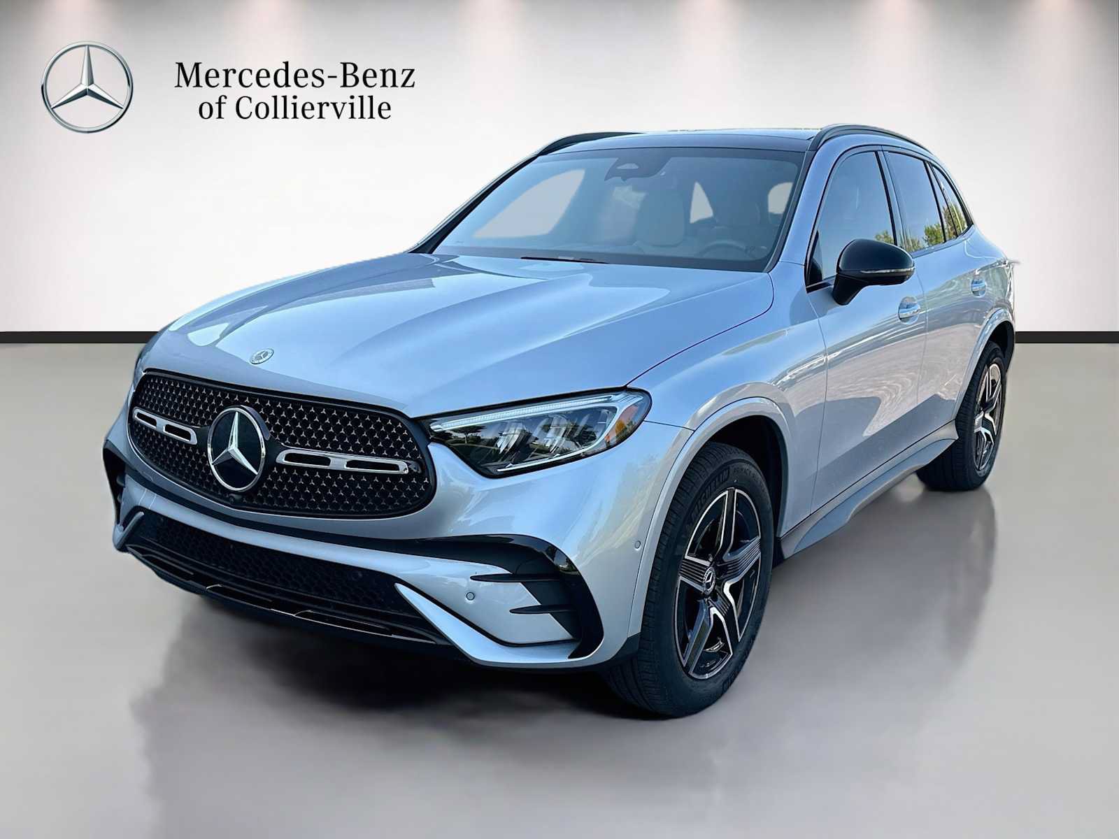 Used 2025 Mercedes-Benz GLC 300 4MATIC image 1
