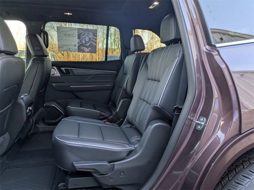 New 2026 Buick Enclave Avenir image 10