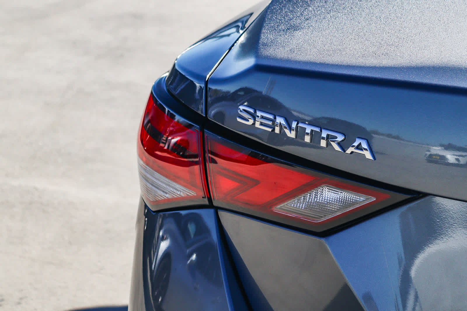 Used 2025 Nissan Sentra SV w/ All-Weather Package FWD image 13