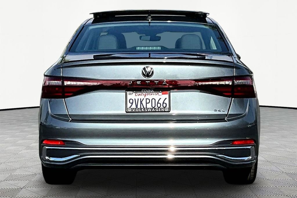 Used 2025 Volkswagen Jetta SEL image 5