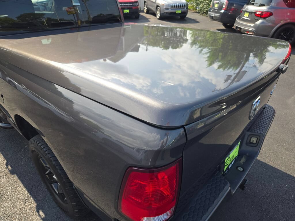Certified 2018 RAM 1500 Express AWD/4WD image 19