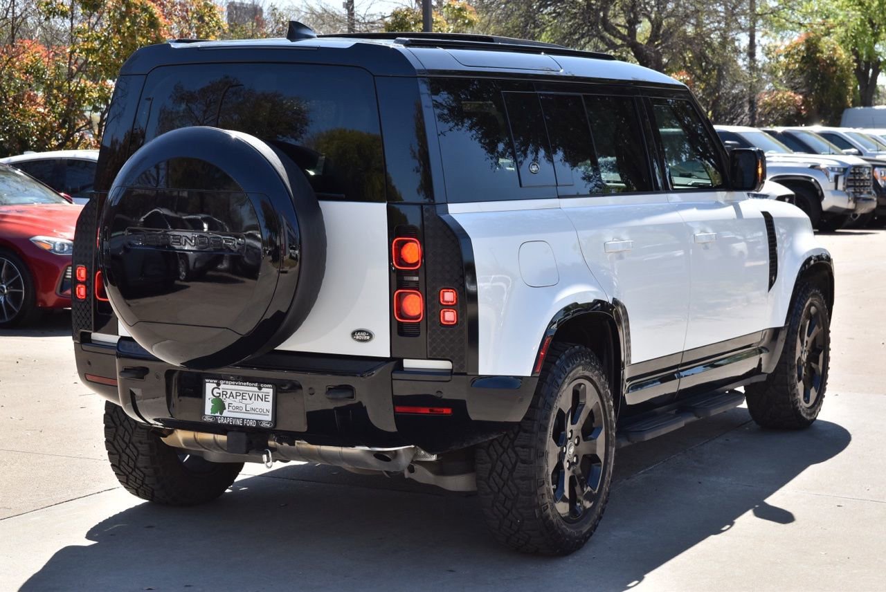 Used 2023 Land Rover Defender 110 X-Dynamic SE image 8
