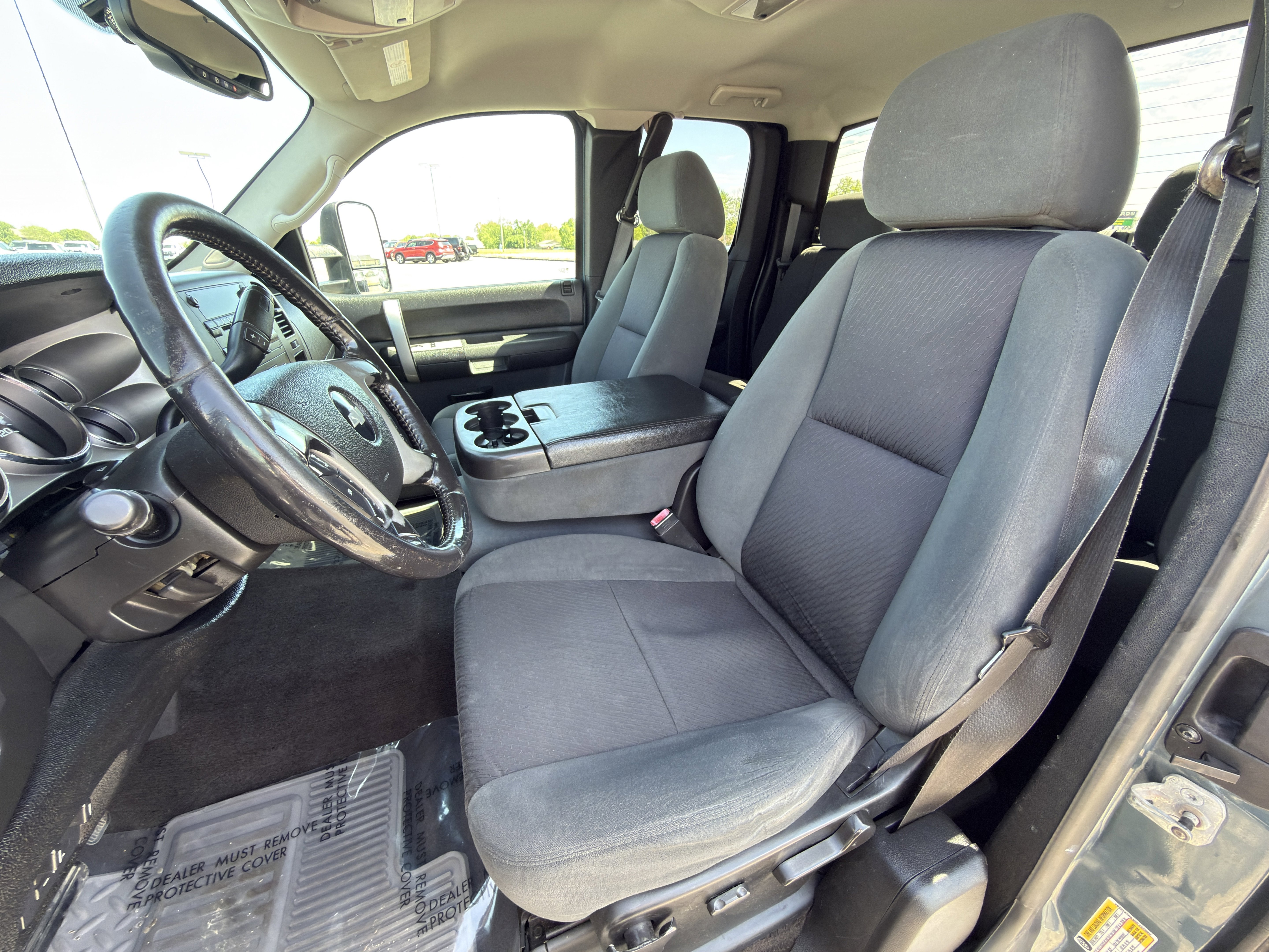 Used 2009 Chevrolet Silverado 2500 LT w/ Exterior Plus Package AWD/4WD image 16