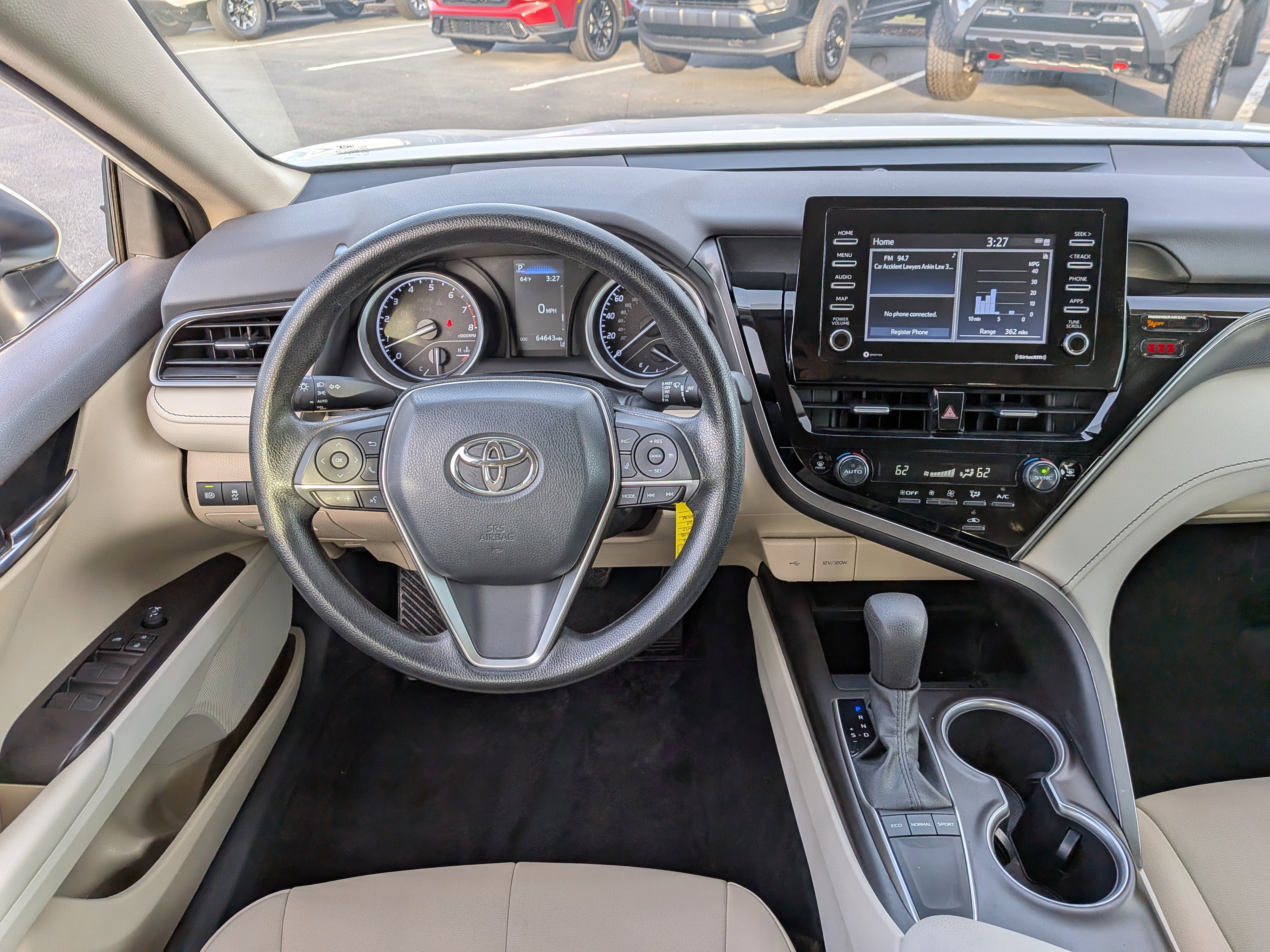 Used 2022 Toyota Camry LE image 23