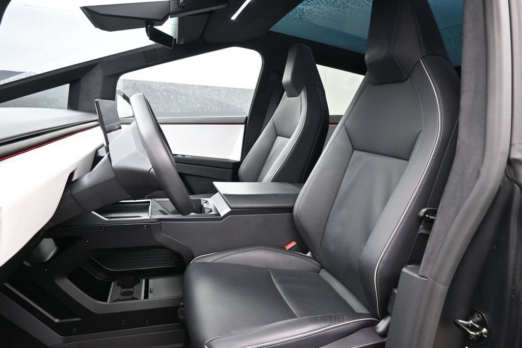 Used 2024 Tesla Cybertruck AWD Crew Cab image 10