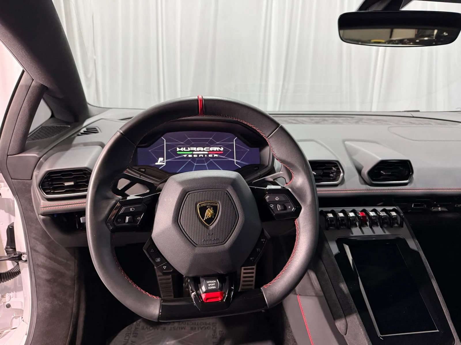 Used 2023 Lamborghini Huracan Tecnica RWD image 22