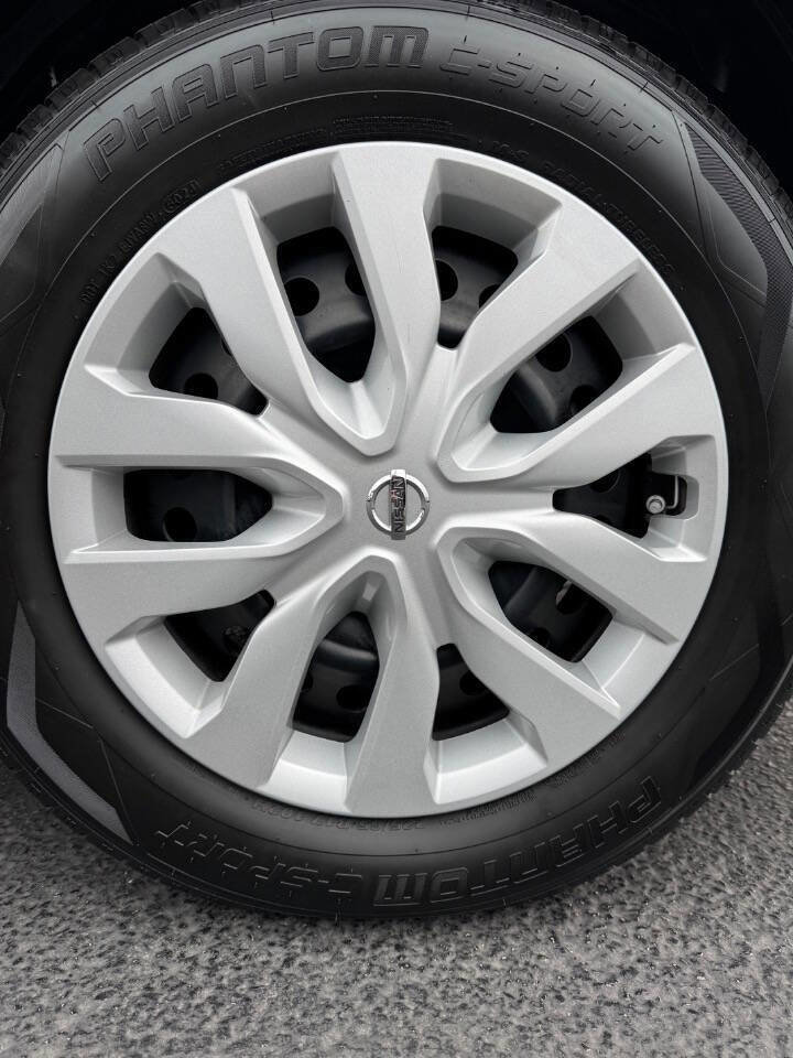 Used 2016 Nissan Rogue S image 10