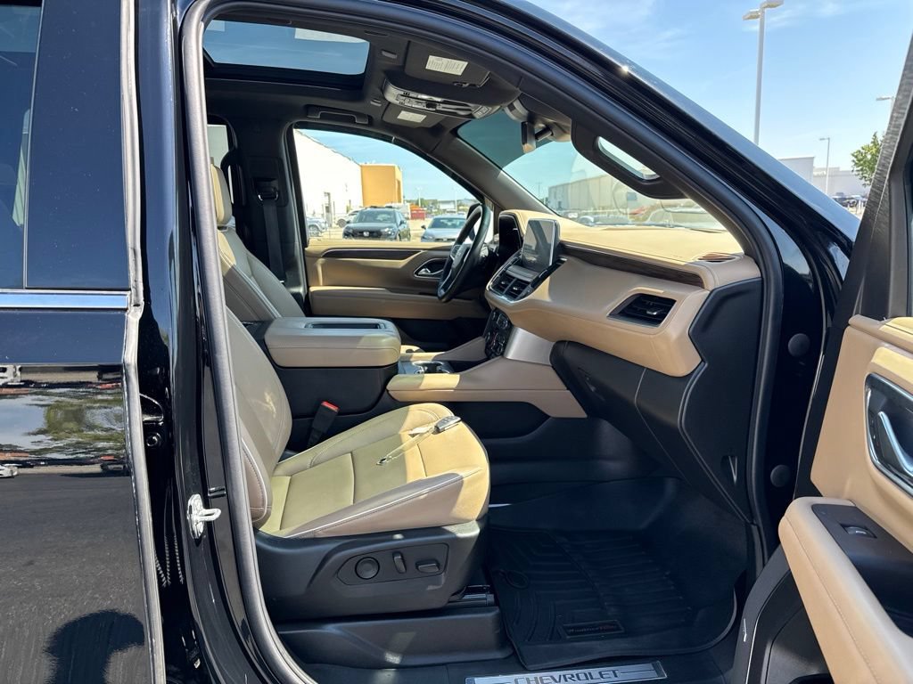 Used 2023 Chevrolet Tahoe Premier AWD/4WD image 42