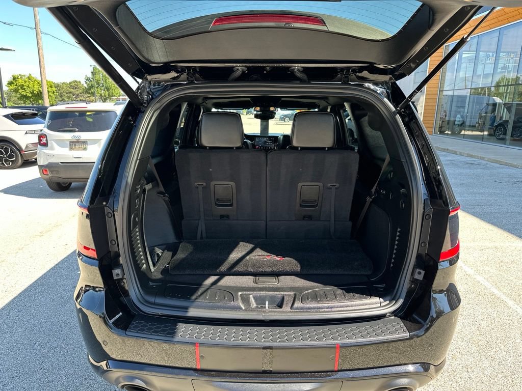 Used 2024 Dodge Durango R/T w/ Tow 'N Go Package AWD/4WD image 12