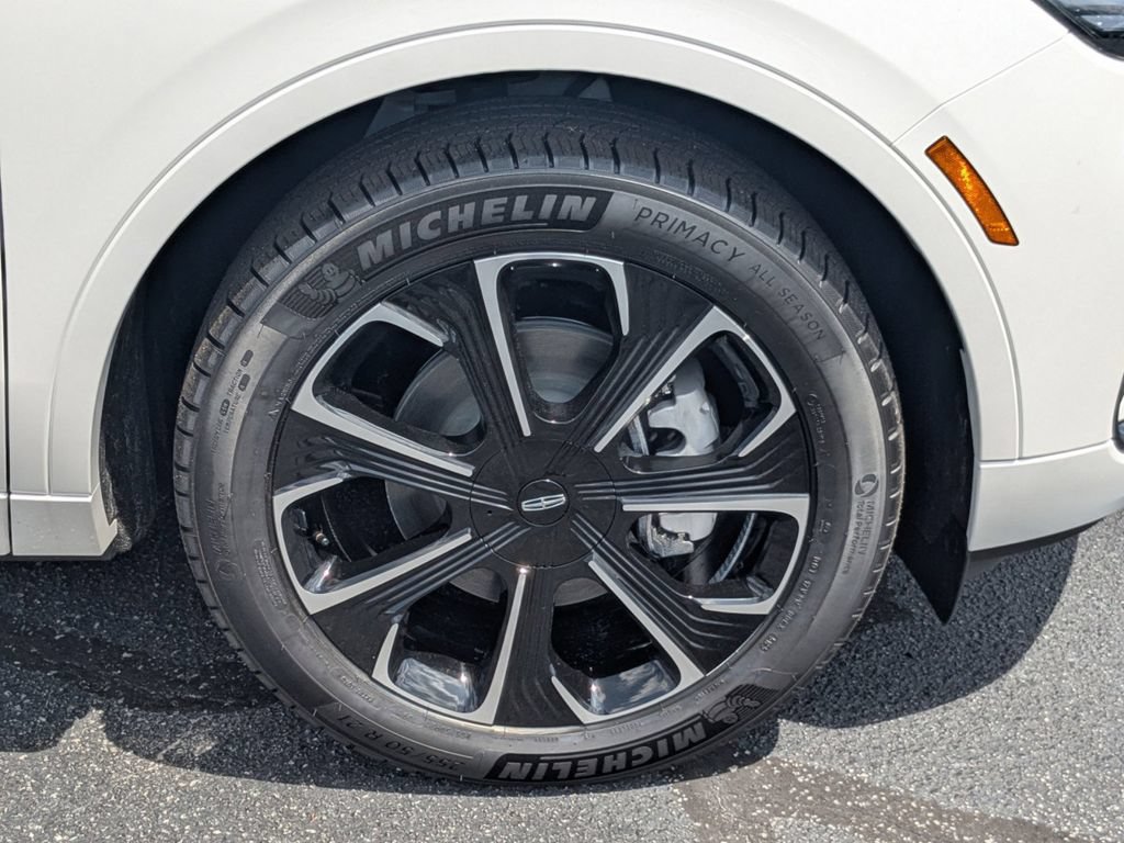 New 2026 Lincoln Nautilus Reserve AWD/4WD image 11