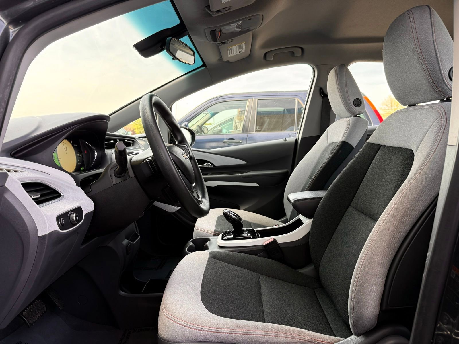 Used 2018 Chevrolet Bolt LT FWD image 16