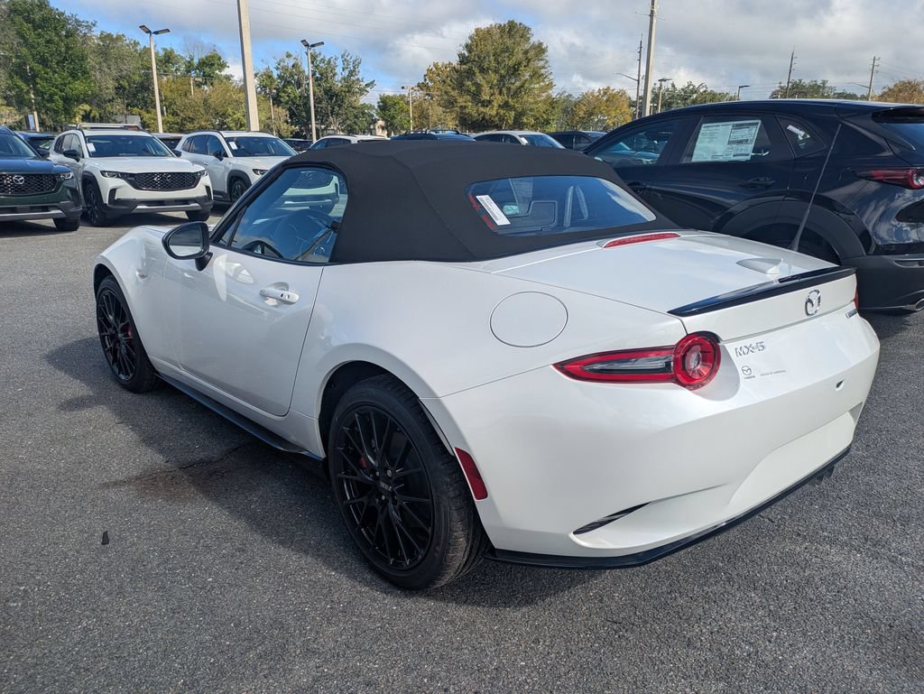 New 2026 MAZDA MX-5 Miata Club w/ Interior Package RWD image 5
