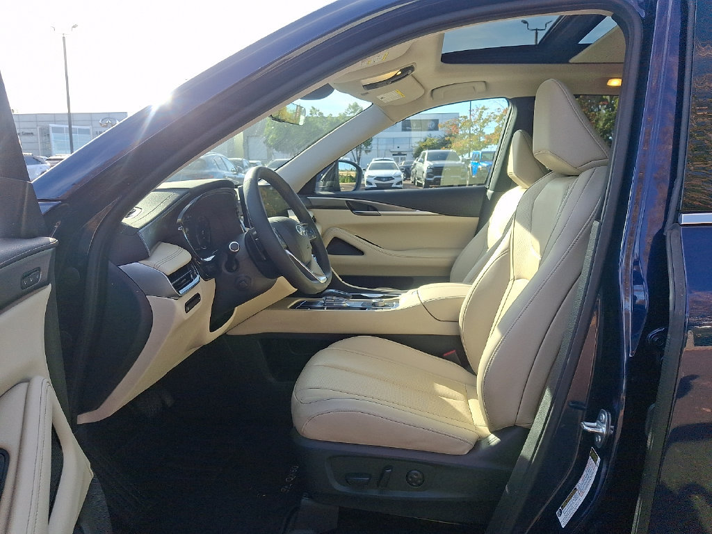 Certified 2024 INFINITI QX60 Luxe AWD/4WD image 13