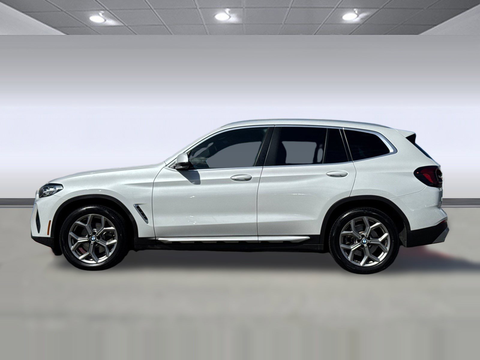 Used 2024 BMW X3 sDrive30i RWD image 2