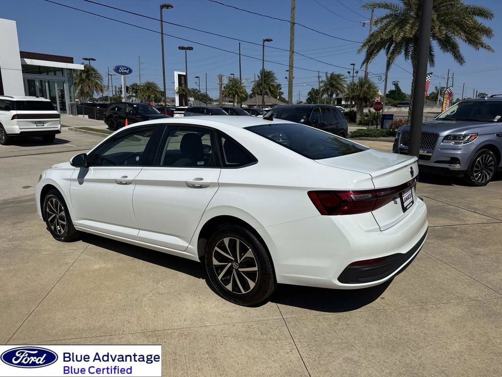 Used 2025 Volkswagen Jetta S image 7