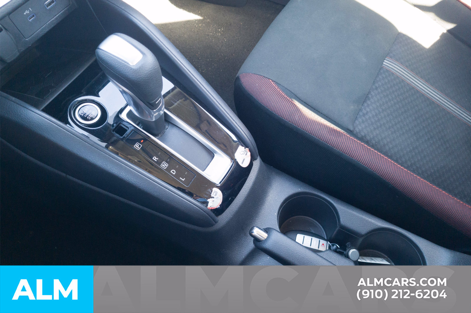 Used 2025 Nissan Versa SR w/ Trunk Package FWD image 9