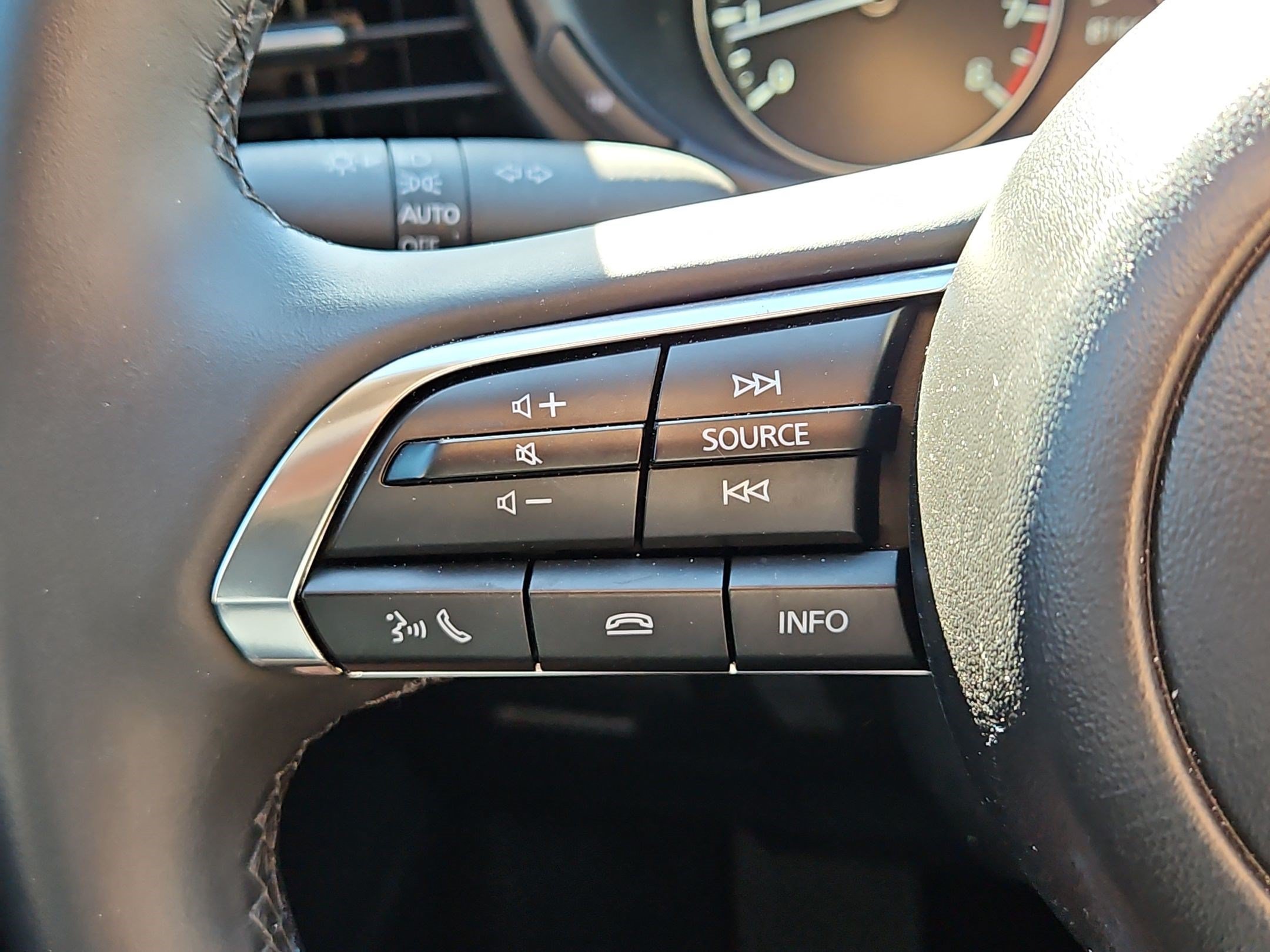 Used 2025 MAZDA CX-30 AWD 2.5 S w/ Select Sport Pkg image 16