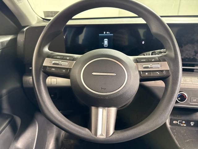 Used 2025 Hyundai Kona SE image 19