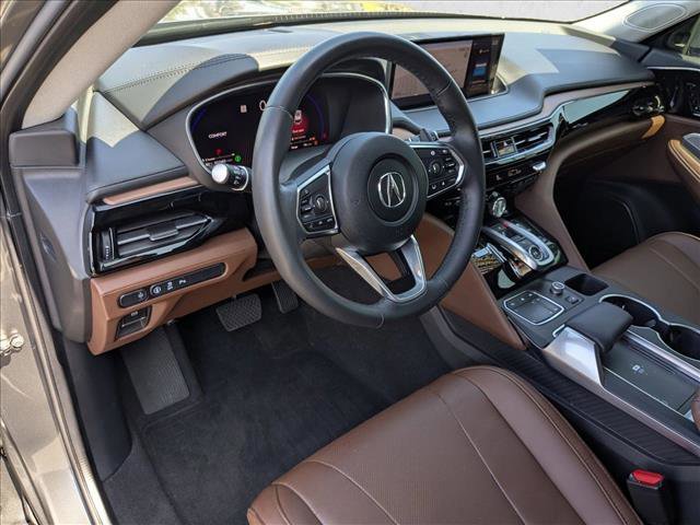 Used 2024 Acura MDX SH-AWD w/ Technology Package image 11