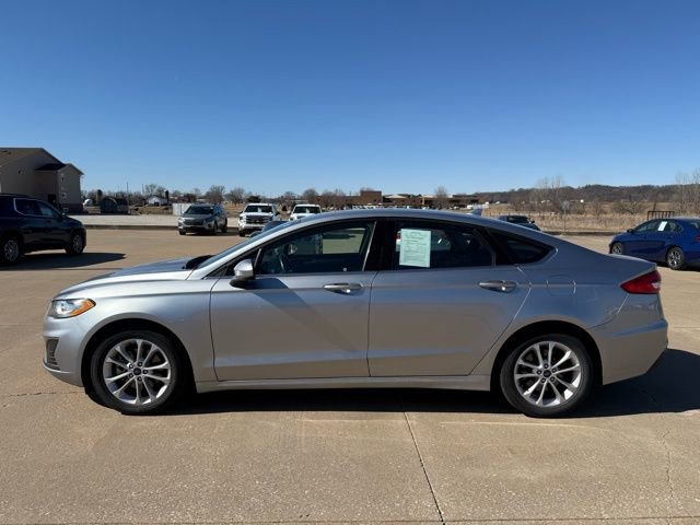 Used 2020 Ford Fusion SE image 6