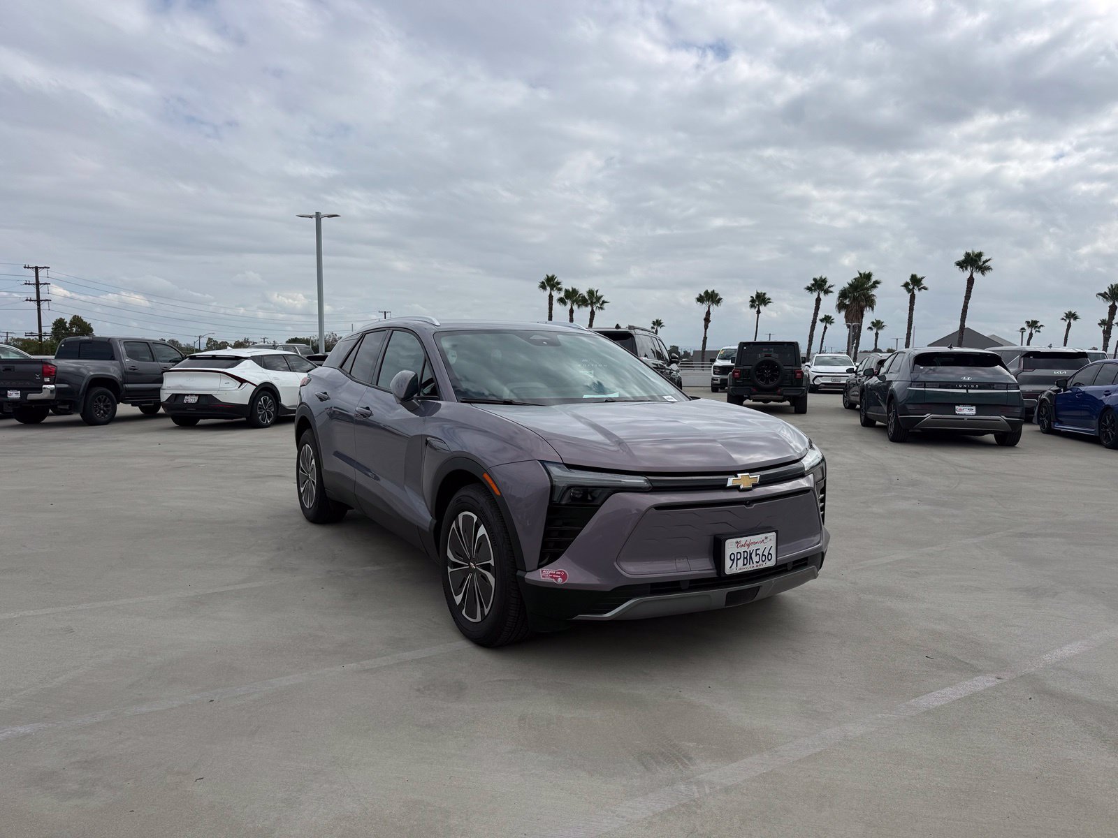 Used 2024 Chevrolet Blazer EV LT AWD/4WD image 4