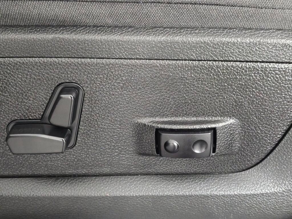 Used 2024 RAM 2500 Big Horn image 24