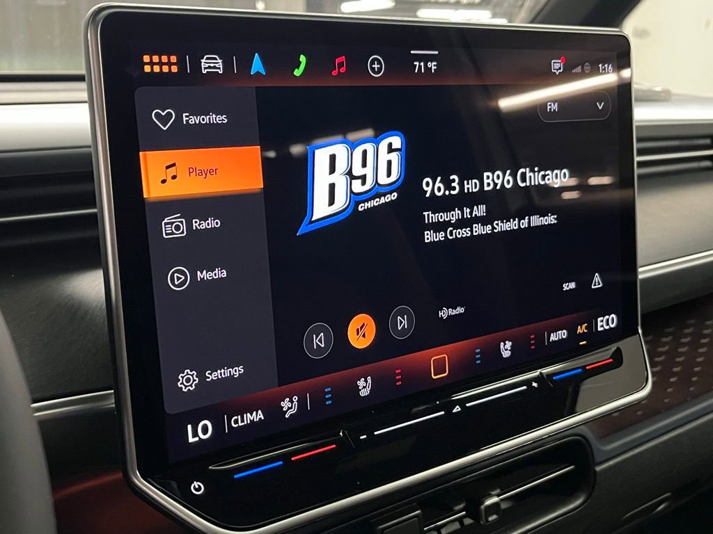 New 2025 Volkswagen ID. Buzz Pro S Plus image 28