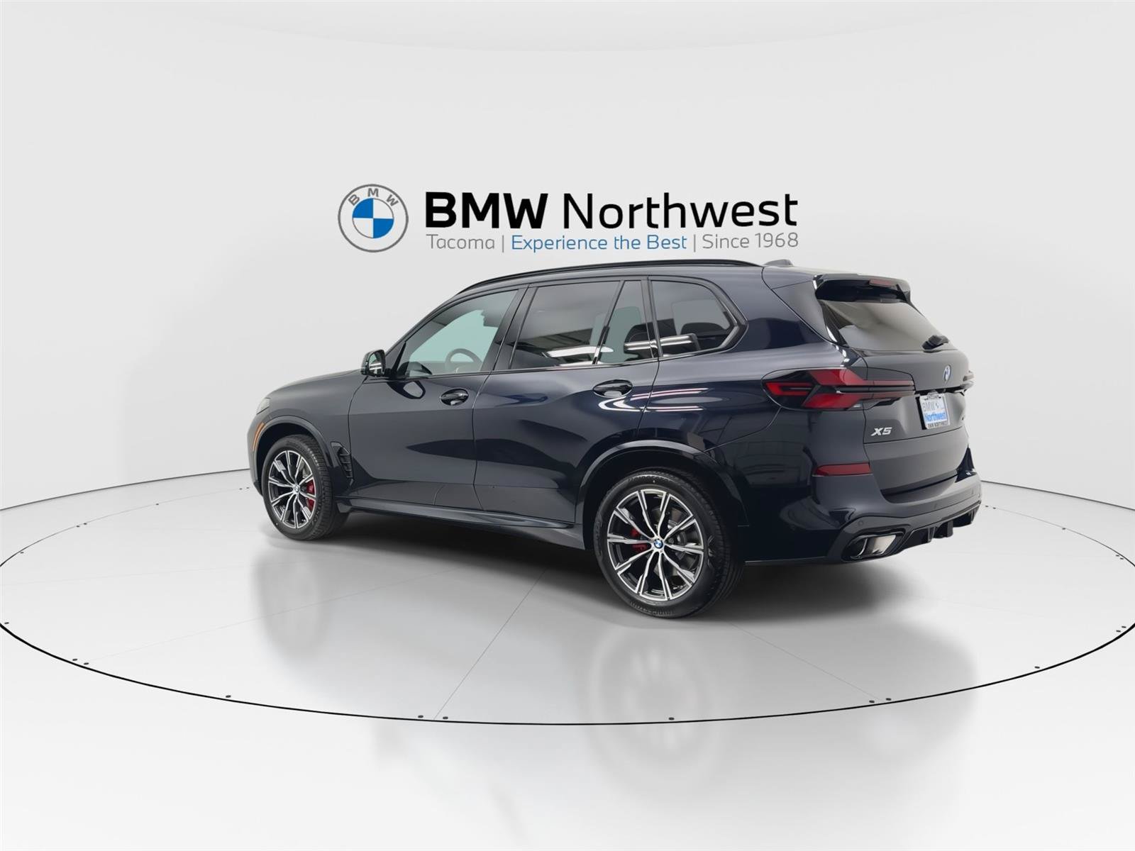 New 2026 BMW X5 xDrive40i w/ M Sport Package AWD/4WD image 12