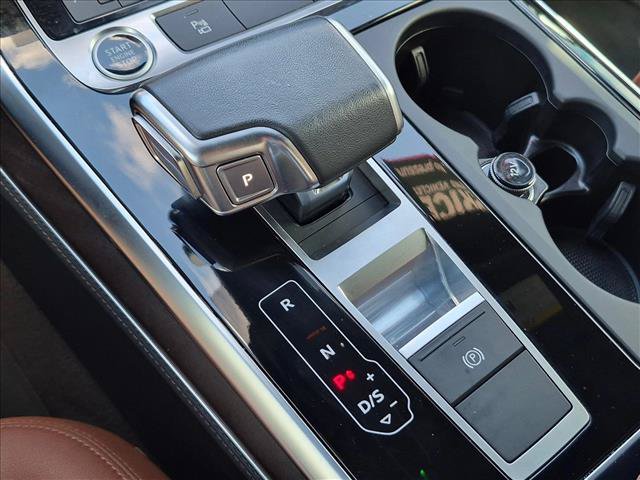 Used 2023 Audi Q8 Premium Plus w/ Premium Plus Package AWD/4WD image 11